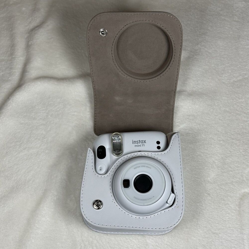 Fujifilm Instax Mini 11 Instant Camera White w/ Case FOR PARTS ONLY